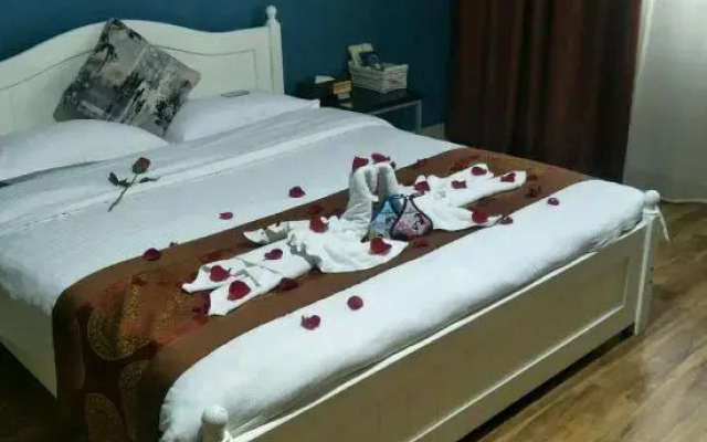 HQ Yueke Hotel