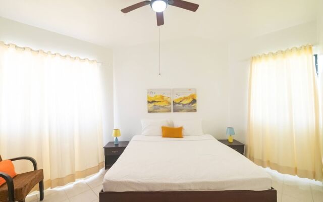 Casati Golden House, Great Pool & Garden!