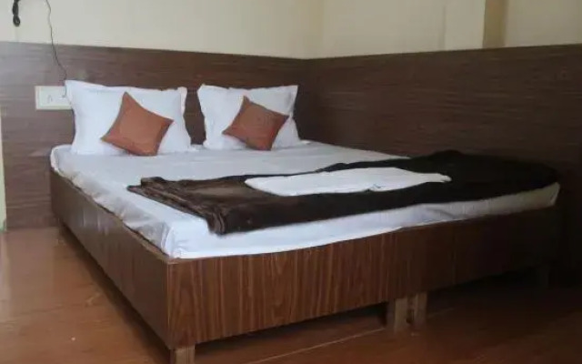 Hotel Abhimanyu