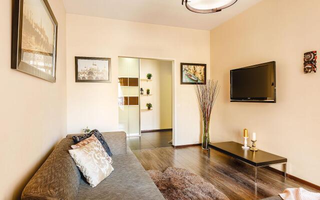 Аврора на улице Ноградская 32