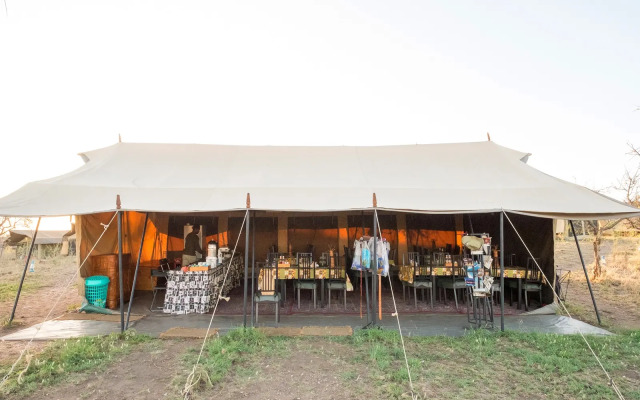 Serengeti Wildebeest Camp