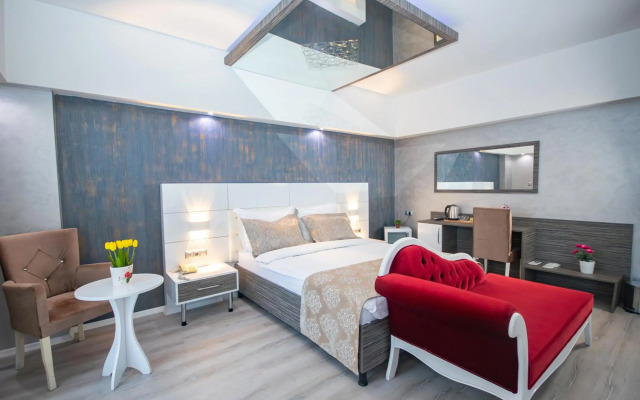 MOX Hotel