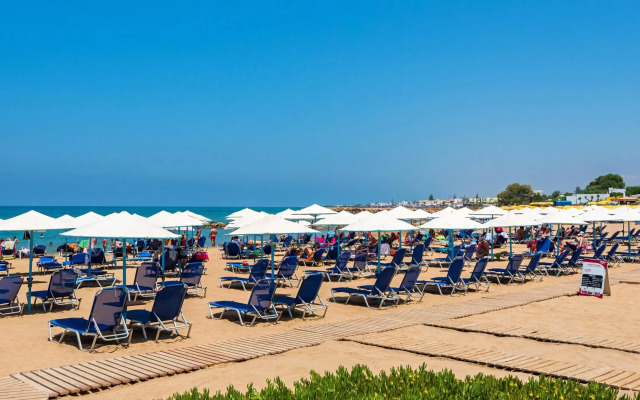 Themis Beach Hotel