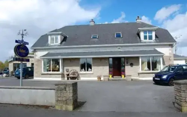 The Foxford Lodge & Studio