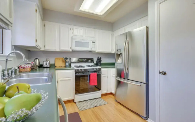 Austin Vacation Rental w/ Yard ~ 14 Mi to Downtown