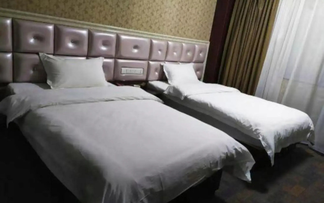 Yinhe Hotel