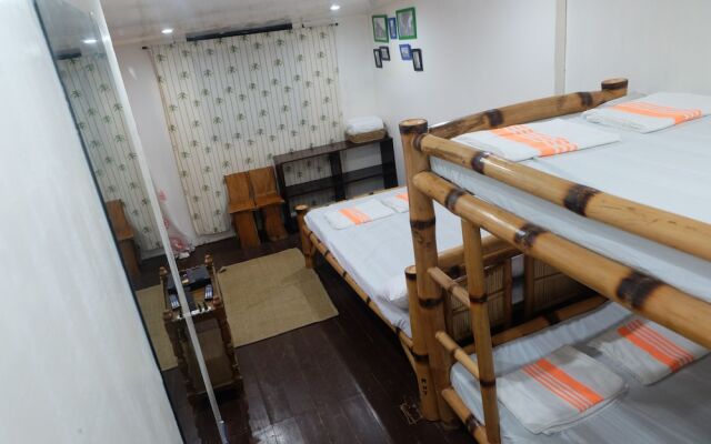 The Orange House - Vigan Villa