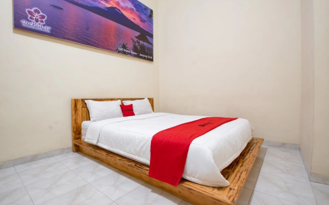 RedDoorz Syariah @ Shakira Alesha Enggal – Guest Rooms – Bandar Lampung