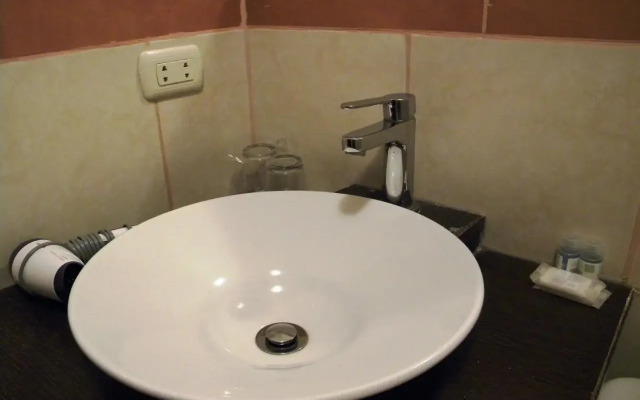 Inti Punku Alameda Inn