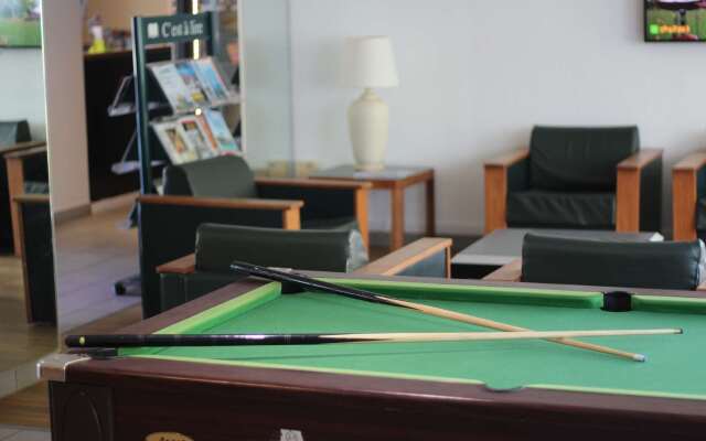Hotel Kyriad Nemours