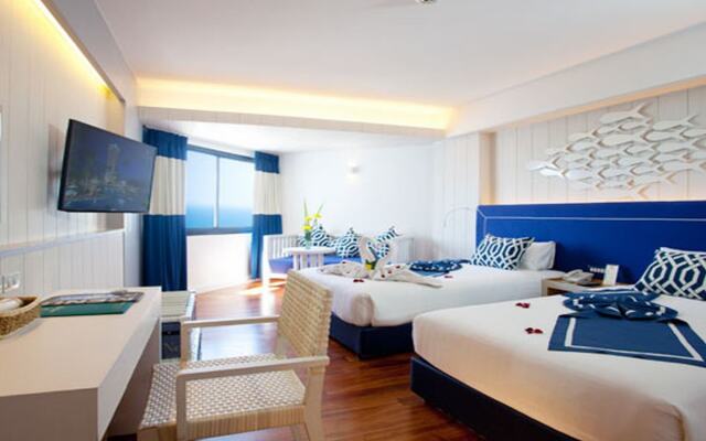 Jomtien Palm Beach Hotel And Resort