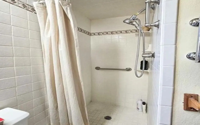 Vigilante Inn Immortal Camp