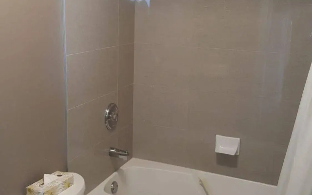 The Cedarwood Inn & Suites