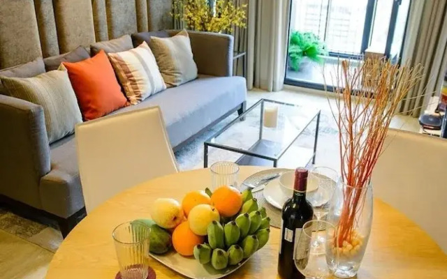 Near Rama 9 Intersection Apartment