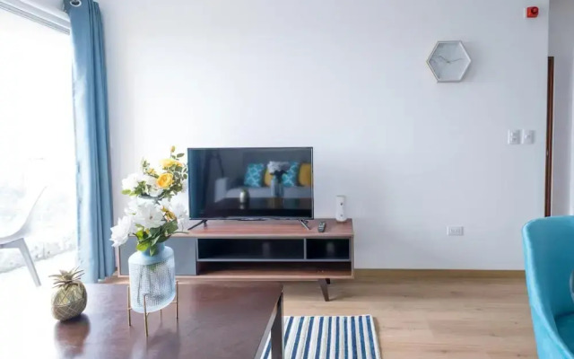 Modern 1 BR Barranco Apartment High Floor