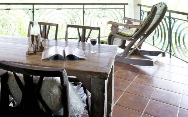 Thara Bayview Villa