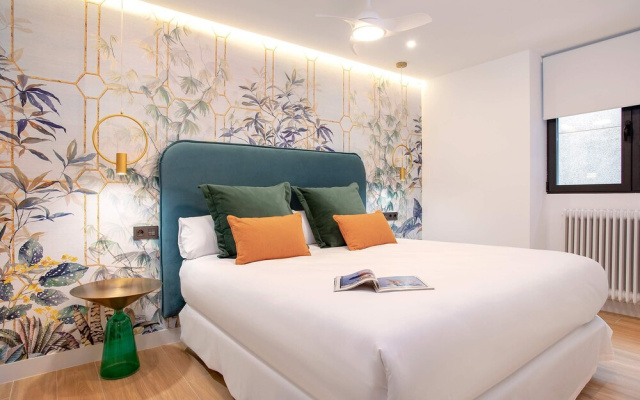 Exclusive Apartment in Granada Center. Alhondiga II