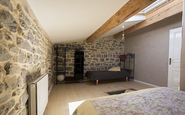 Mas de Guilhaumon côté hameau