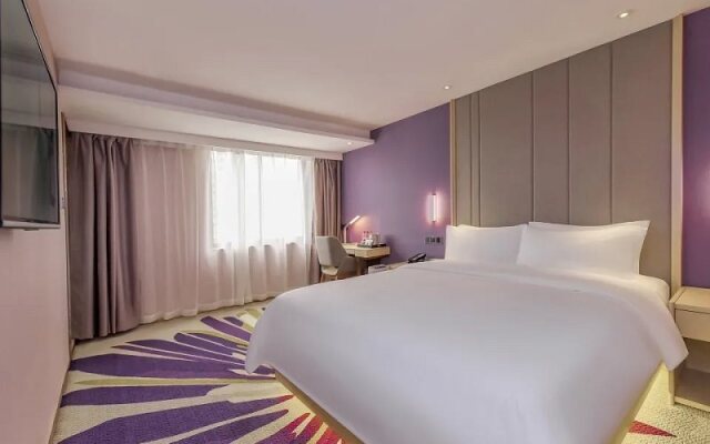 Lavande Hotel (Chongqing Yangjiaping Pedestrian Street Metro Station)