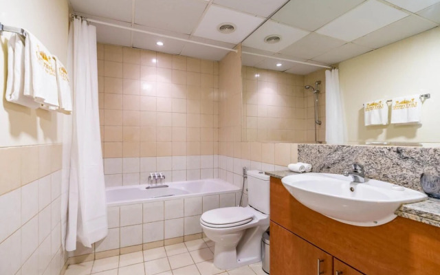 Luxe 1BD Sleeps 4 Parking Pool Gym