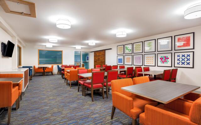 Holiday Inn Express Wisconsin Dells by IHG