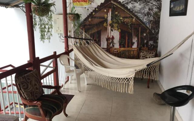 Hermosa Casa en el centro de Santa Rosa de Cabal, sobre vía principal a 3 cuadras de la Plaza