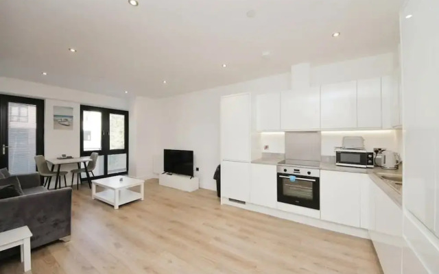 Modern Comfort 1 Bed Apartment Broadoaks Sulihull