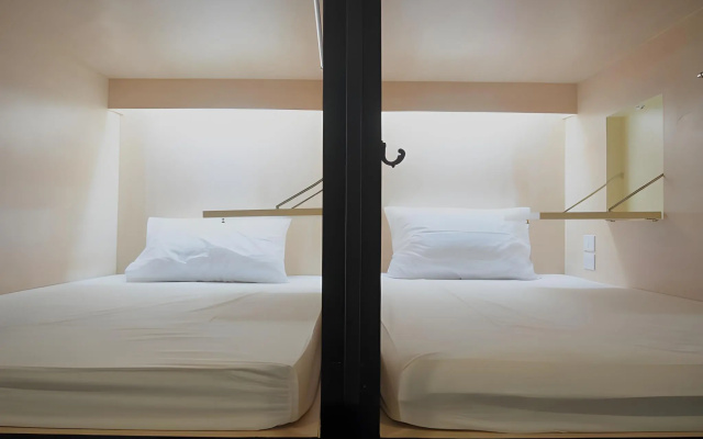 Lamurr Sukhumvit 41 - Hostel – Guest Rooms – Bangkok