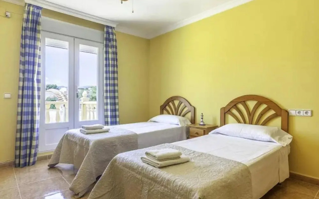 Charming Holiday Home in Calpe With Barbeque