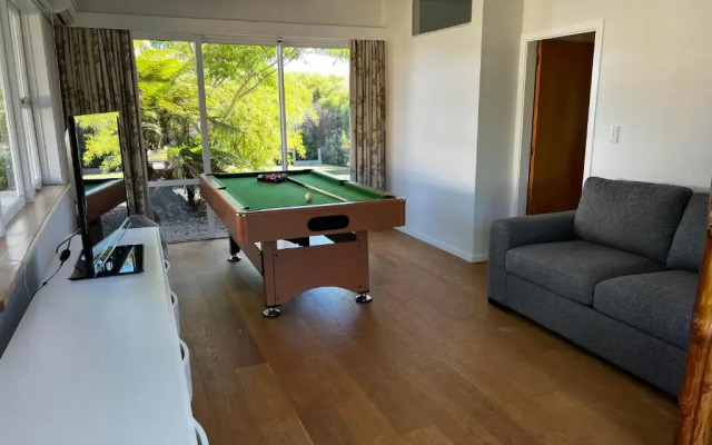 Emily's Beach House - Kaiteriteri Holiday Home