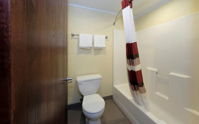 Red Roof Inn Osage Beach - Lake of the Ozarks