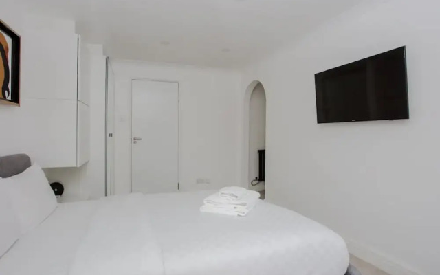 Homely 2 Bedroom Apartment in Maida Vale