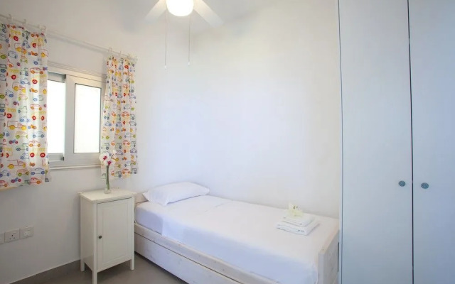 Thalassa Suite