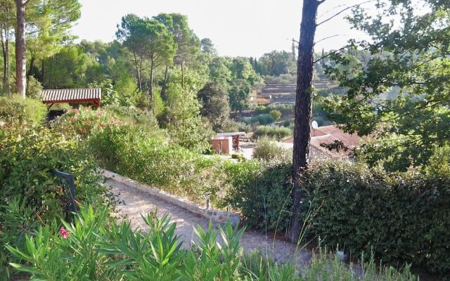 Spacious Holiday Home in Lorgues With Private Pool