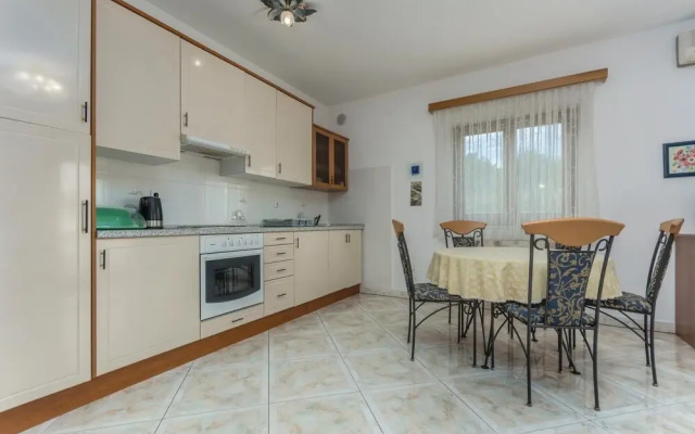 Nice Home in Zambratija With Wifi and 2 Bedrooms