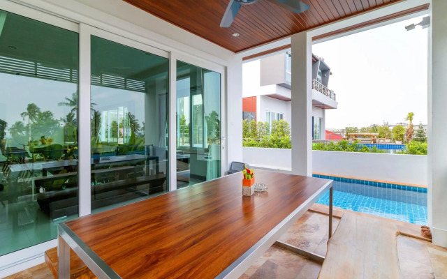 Surisa Seaview Pool Villas