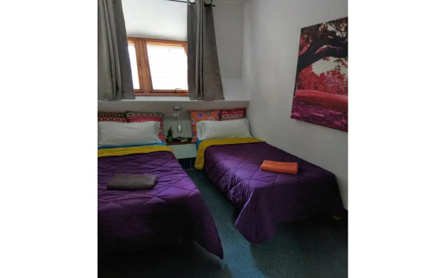 X Hostel Alicante