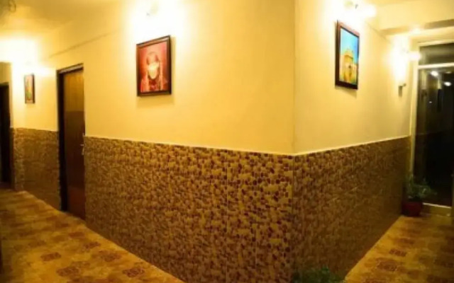 Hotel sai taj Deluxe