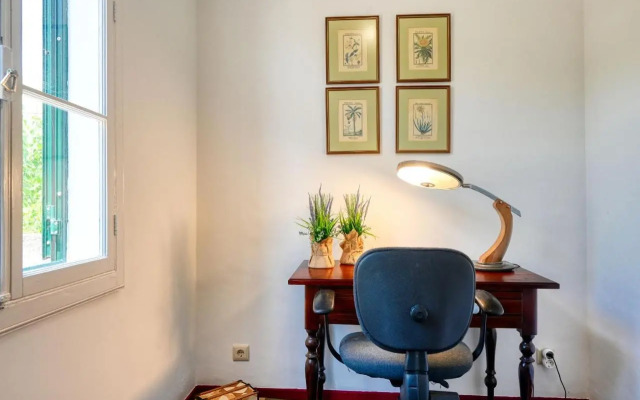 Os Ferreirinhos a Home in Madeira