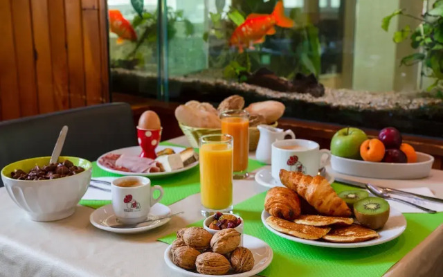 Hotel The Originals Grenoble Gambetta (ex Inter-Hotel)