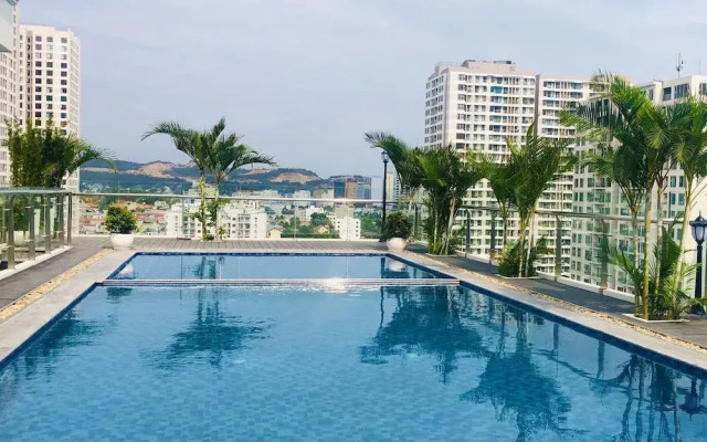 Halong Hideaway Hotel