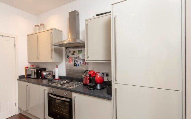 Cosy 2BD Terrace House in Chorlton