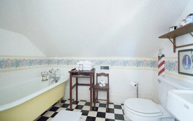 Munzesheimer Manor B&B