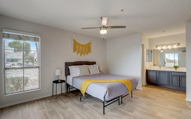 FRONTDESK Jade Scottsdale Apts Central Scottsdale