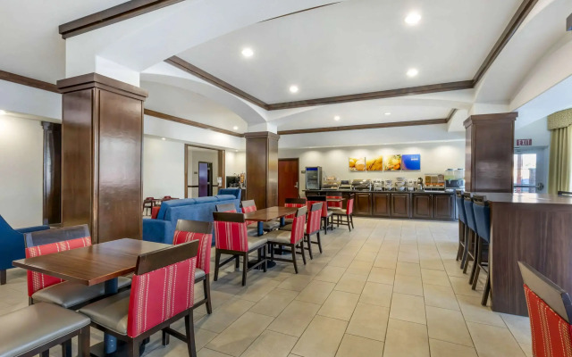 Comfort Inn & Suites