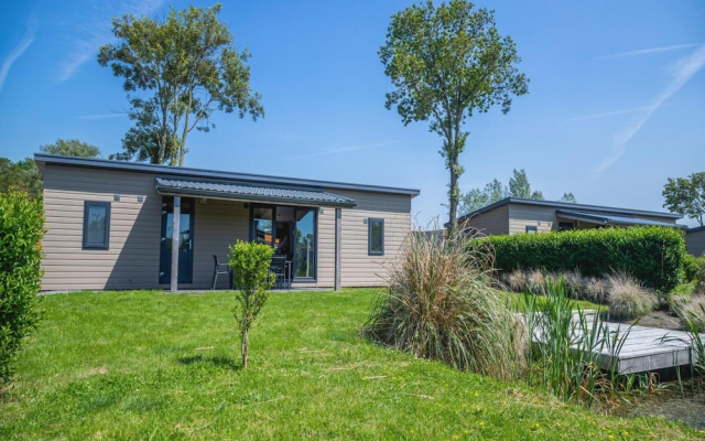 Luxurious Chalet, Situated in the Polder, Near Alkmaar