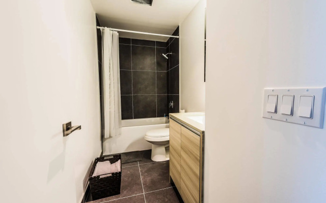 Gladstone Suites - Toronto Central