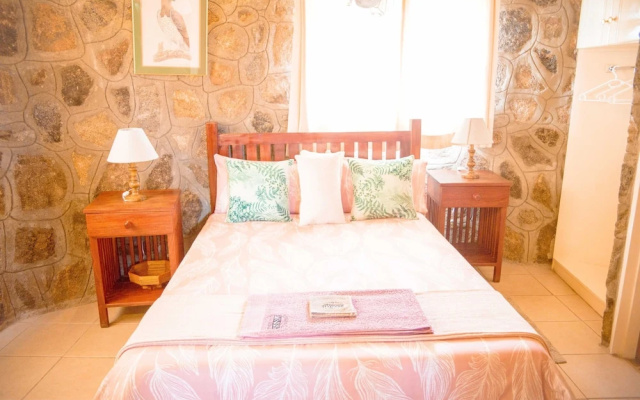 Thakgalo Honeymoon Suite - 2211