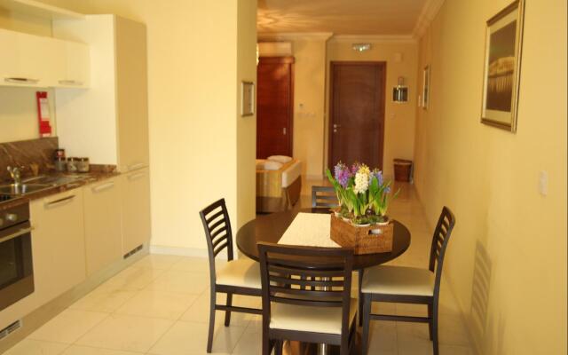 Onyx Hotel