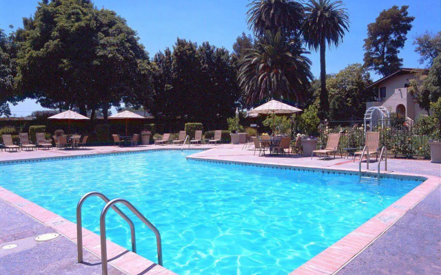 Historic Santa Maria Inn